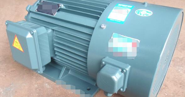 单相电机启动线圈应该放在哪个位置？