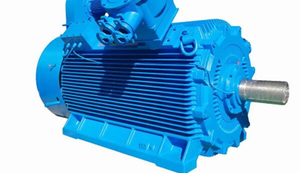 小型单相电机为什么不需要使用电容？