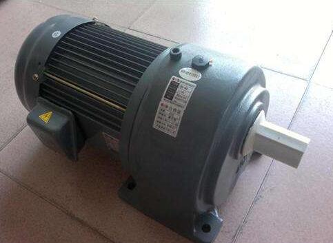 单相电机怎样单火线取电（详解单相电机的接线方法）