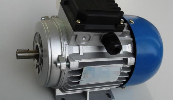 单相电机如何实现正反转的调换？