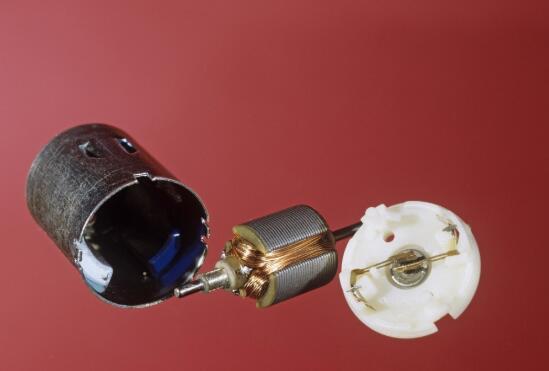 直流电机闭环控制电路，详解直流电机闭环控制原理及电路设计