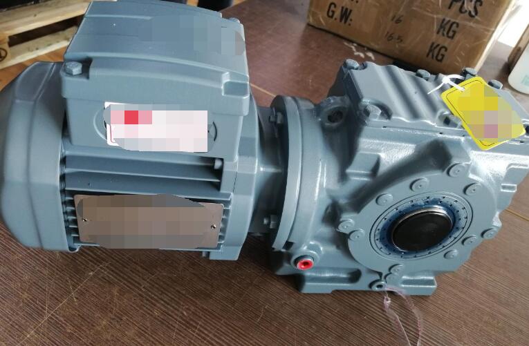 直驱变电机和普通电机区别吗，详解直驱变电机与普通电机的特点和区别