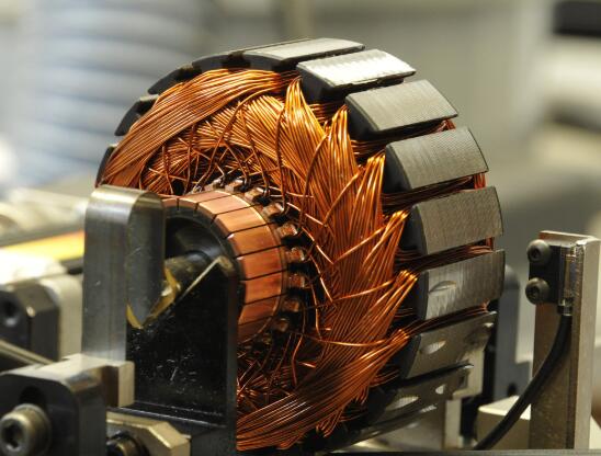 松下a4电机编码器是多少位的，详解松下a4电机编码器的位数