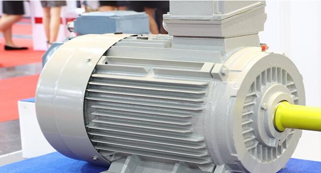 电机哪个零件控制转速，电机转速控制器的作用