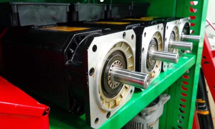 怎样改变直流电机磁通，直流电机磁通变化的方法