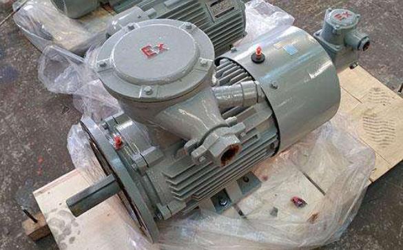 电机两个怎么接电容器，电机接电容器的正确方法