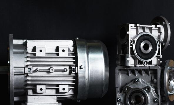 直流串励电机机头，直流串励电机机头的工作原理和应用