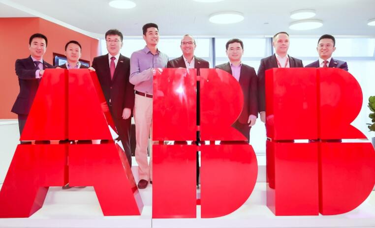 电机对轮拉不下来，电机与轮子之间的连接问题