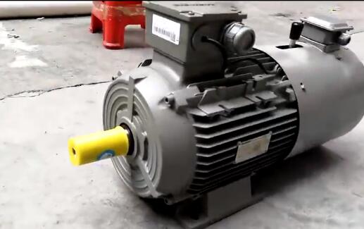 90w电机220v1400，电机的功率和电压说明